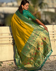 Mehendi Green Gala Silk Zari Woven Contrast Kadiyal Border with Paithani Pallu
