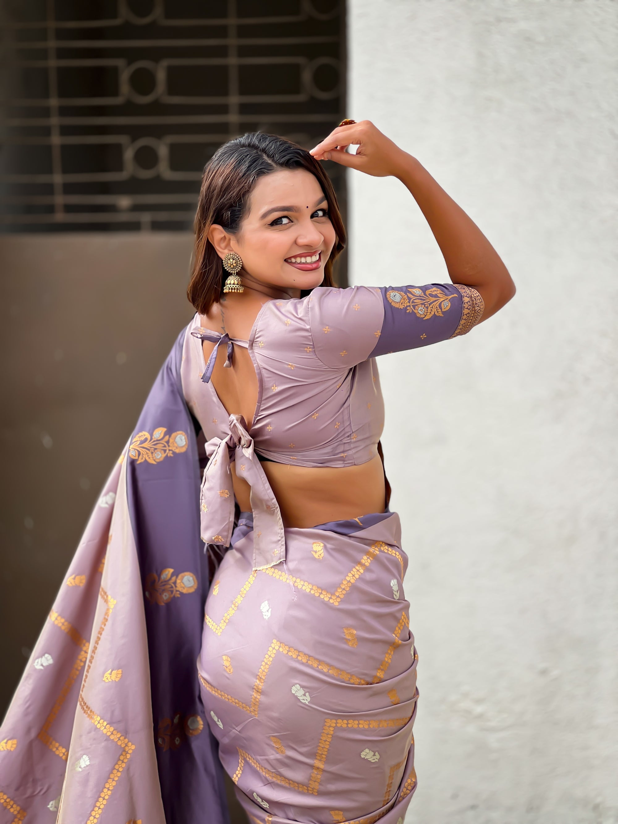 Dusty Lavender Soft Silk Zari Woven Zig Zag Pattern Saree