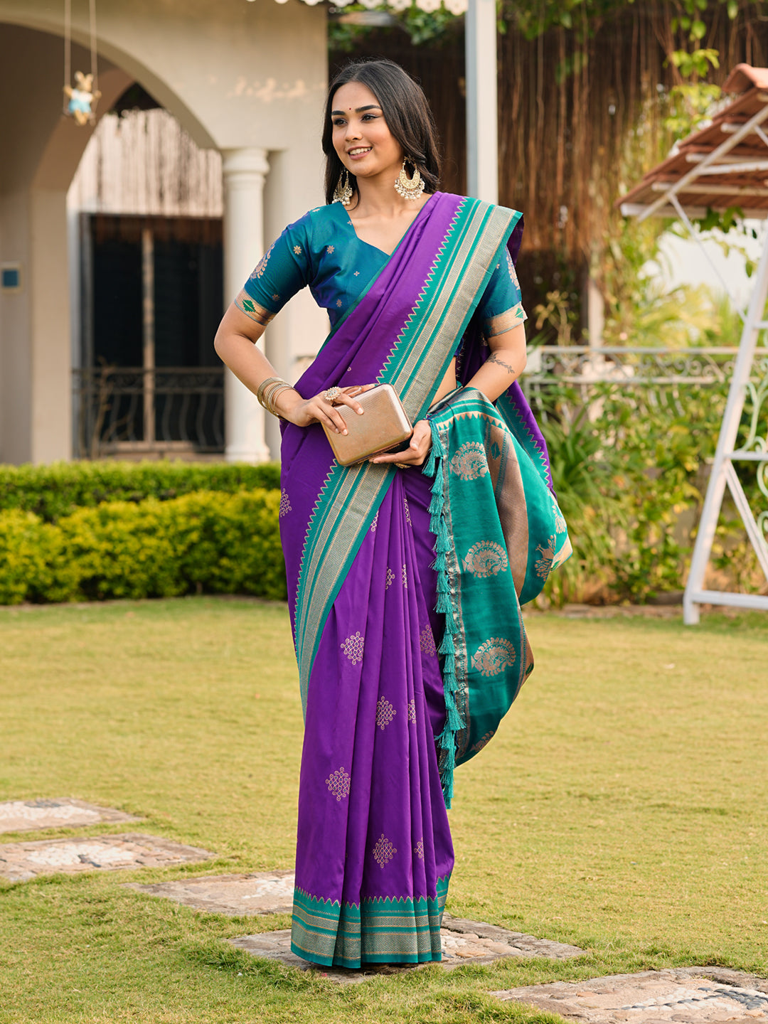 Purple Soft Ikkal Silk Zari Woven Kolam Pattern Saree with Paithani Pallu