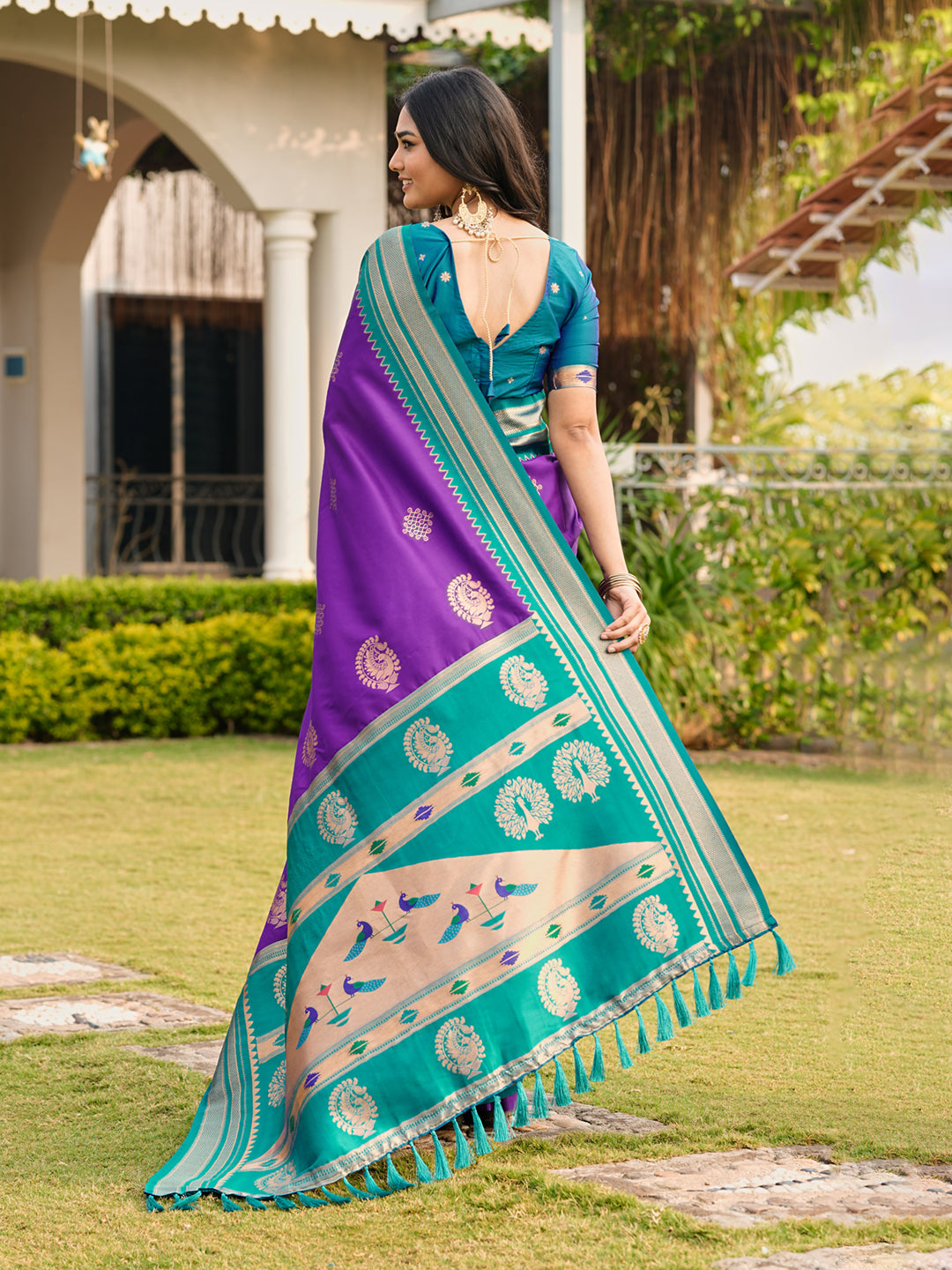 Purple Soft Ikkal Silk Zari Woven Kolam Pattern Saree with Paithani Pallu