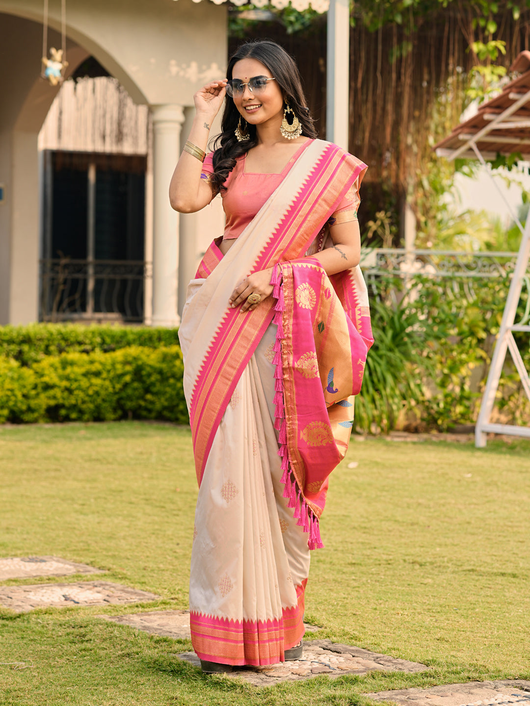 Cream Soft Ikkal Silk Zari Woven Kolam Pattern Saree with Paithani Pallu
