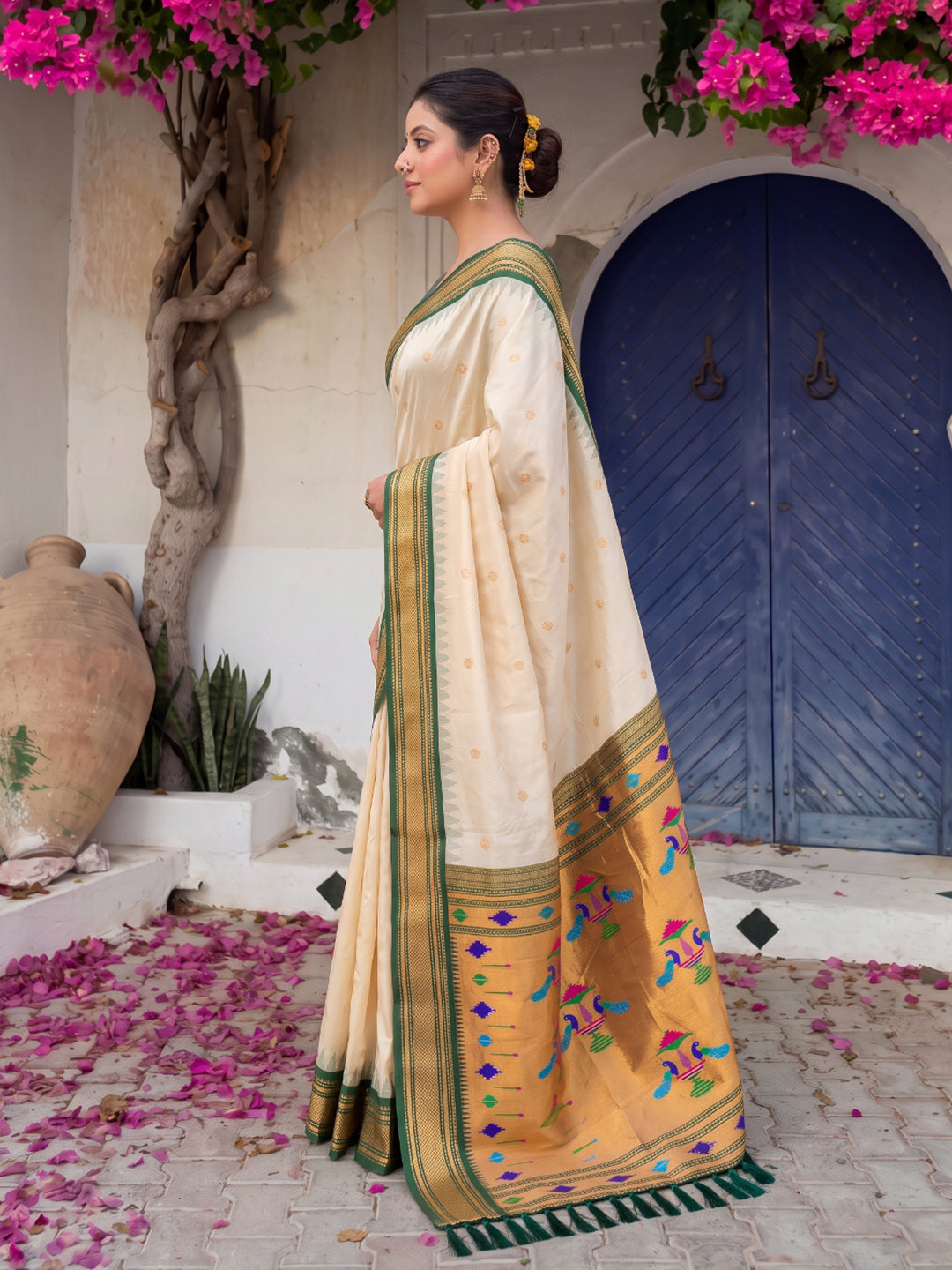 Cream Premium Traditional Maharani Paithani Silk Saree