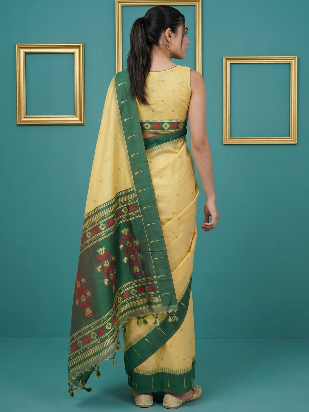 Cream &amp; Green Handloom Traditional Yeola Paithani Silk Saree