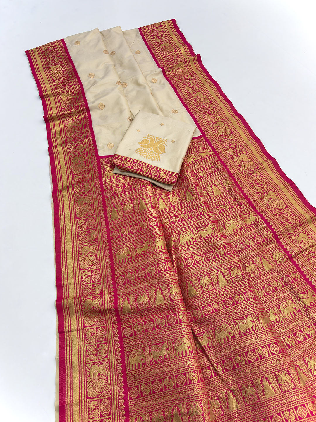 Cream Soft Kanjivaram Silk Zari Woven Traditional Saree