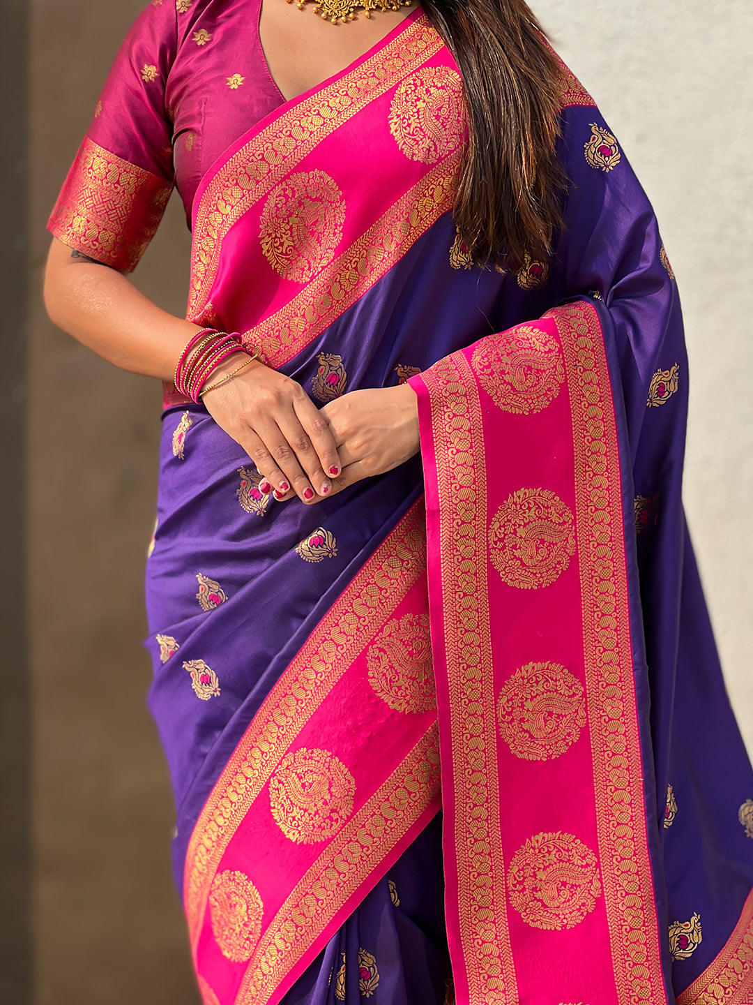 Violet Soft Silk Peacock Border Motifs Zari Woven Saree