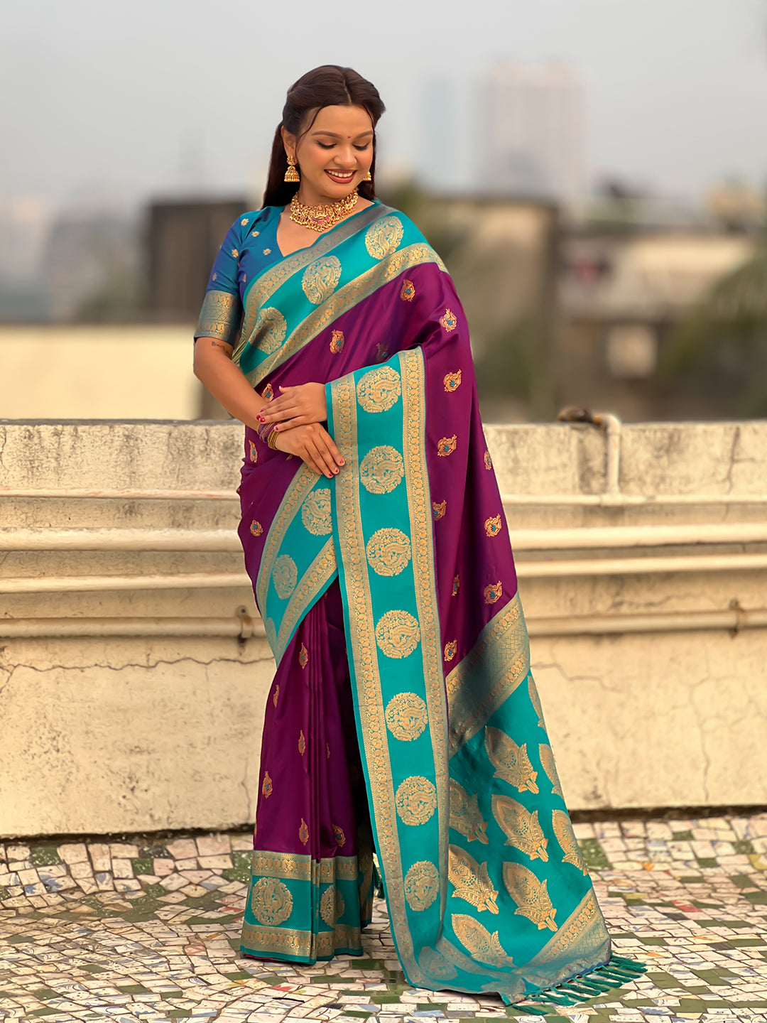 Purple Soft Silk Peacock Border Motifs Zari Woven Saree