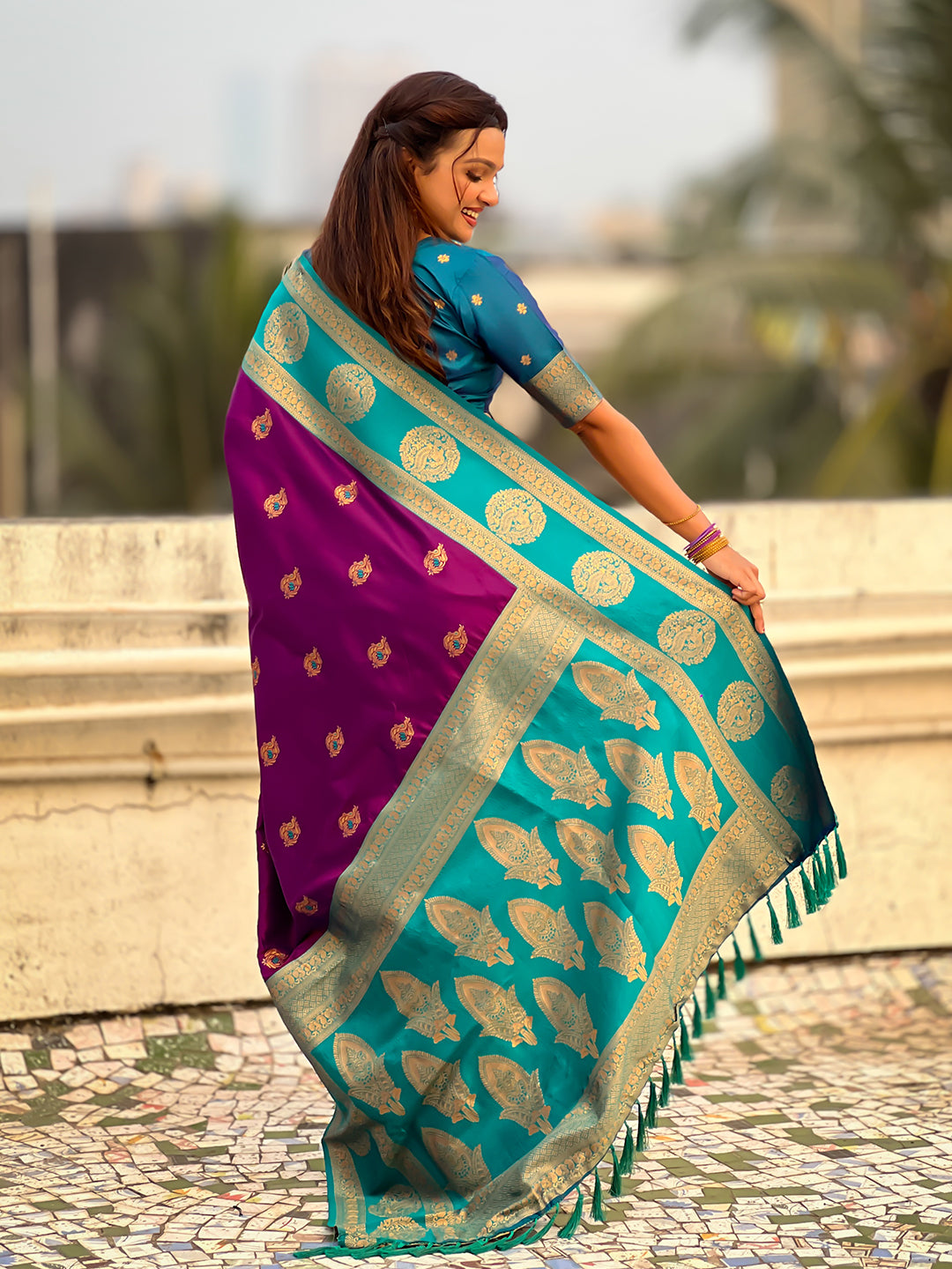 Purple Soft Silk Peacock Border Motifs Zari Woven Saree