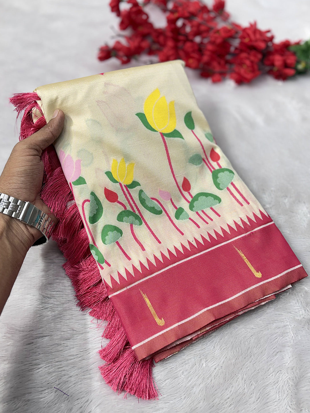 Cream Soft Paithani Silk Zari Woven Saree with Meenakari Lotus Pattern Saree