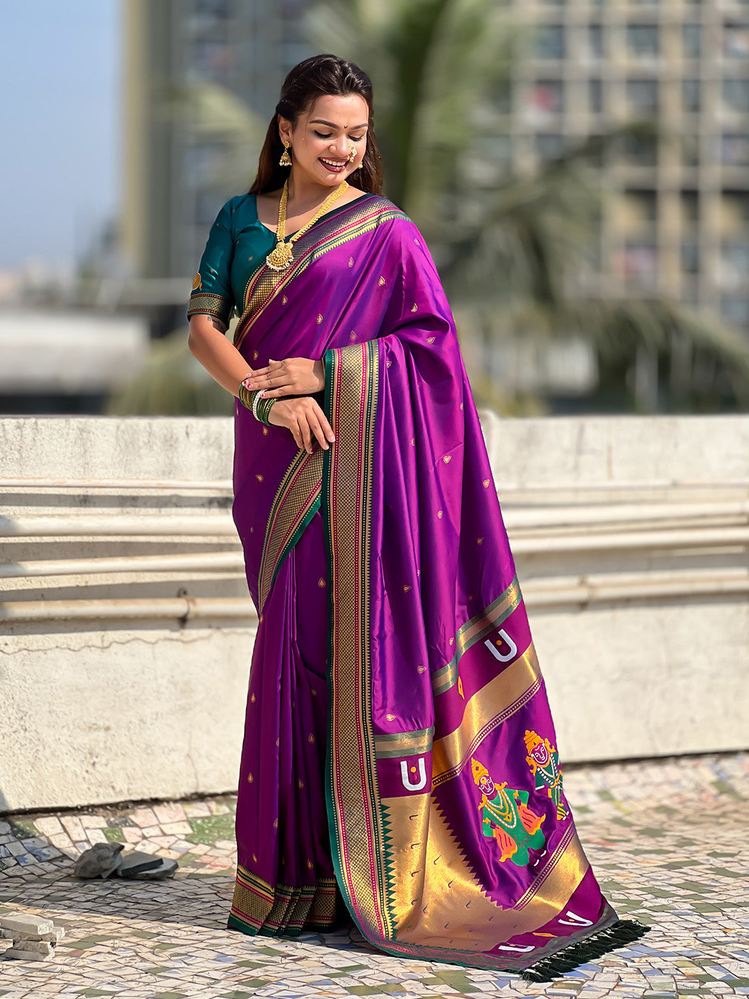 Purple Vitthal Rukmini Contrast Paithani Silk Zari Woven Saree