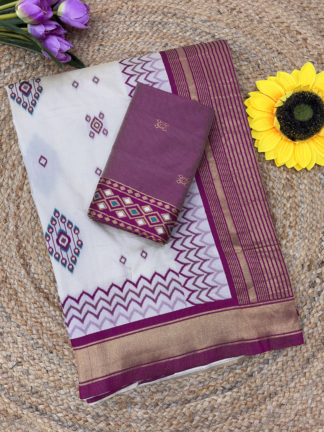 Magenta Premium Soft Ikkat Pochampally Patola Silk Saree