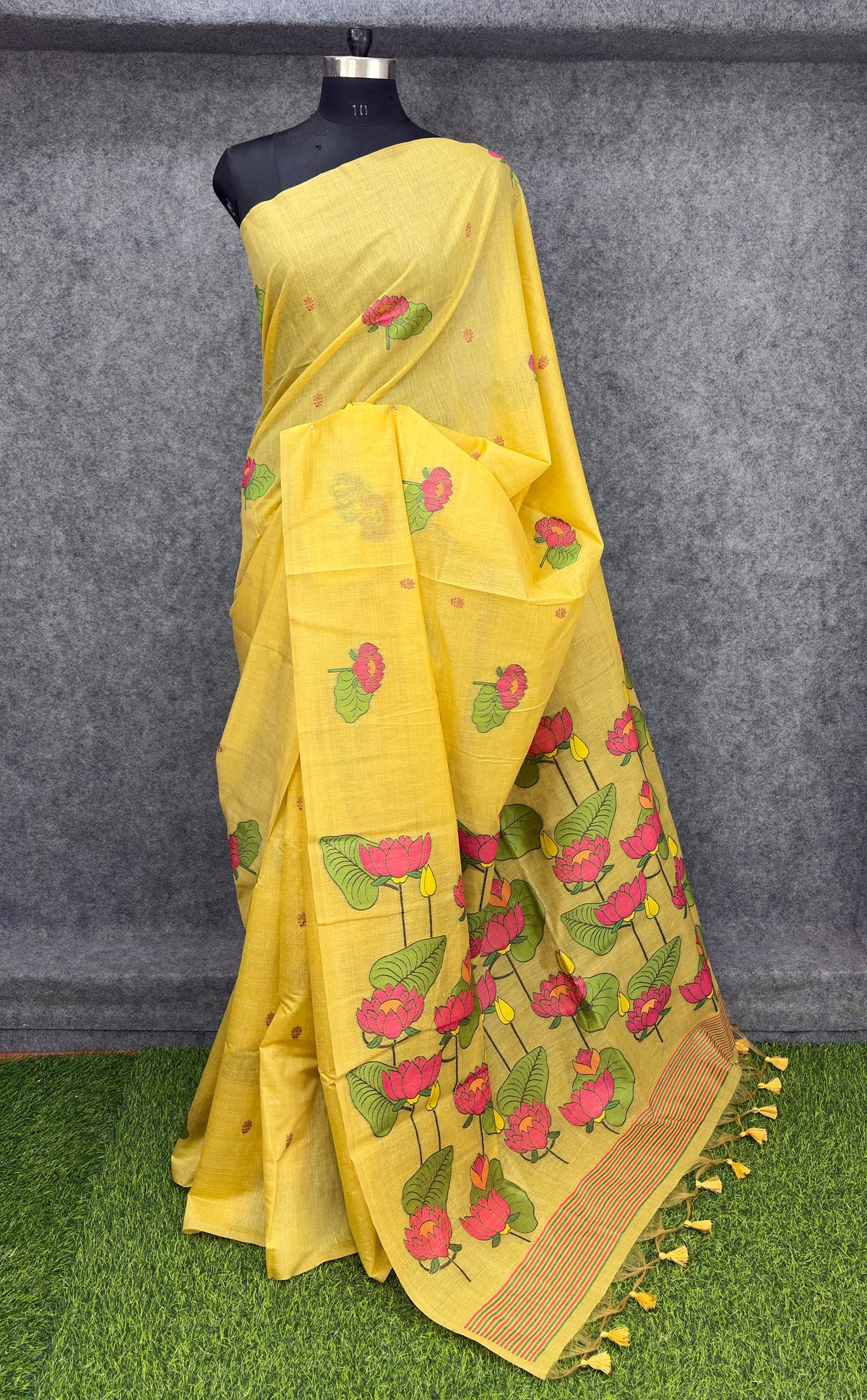 Yellow Soft Flora Cotton Resham Saree with Lotus Pattern Saree