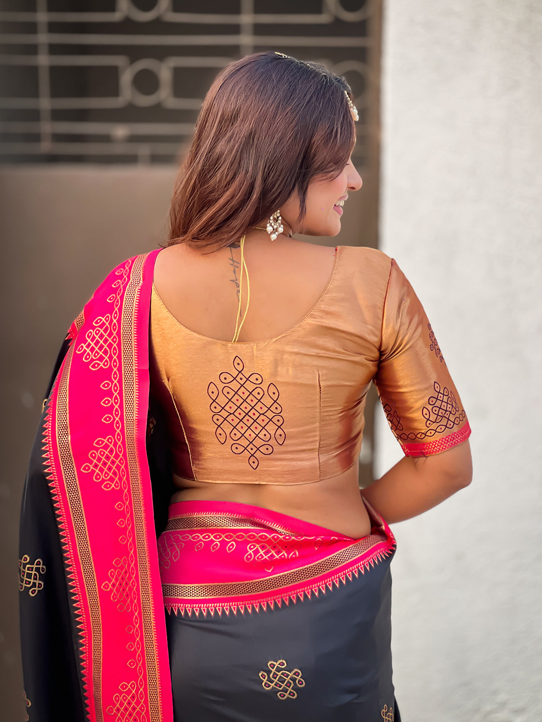 Black Soft Traditional Kolam Art Concept Zari Woven Silk Saree