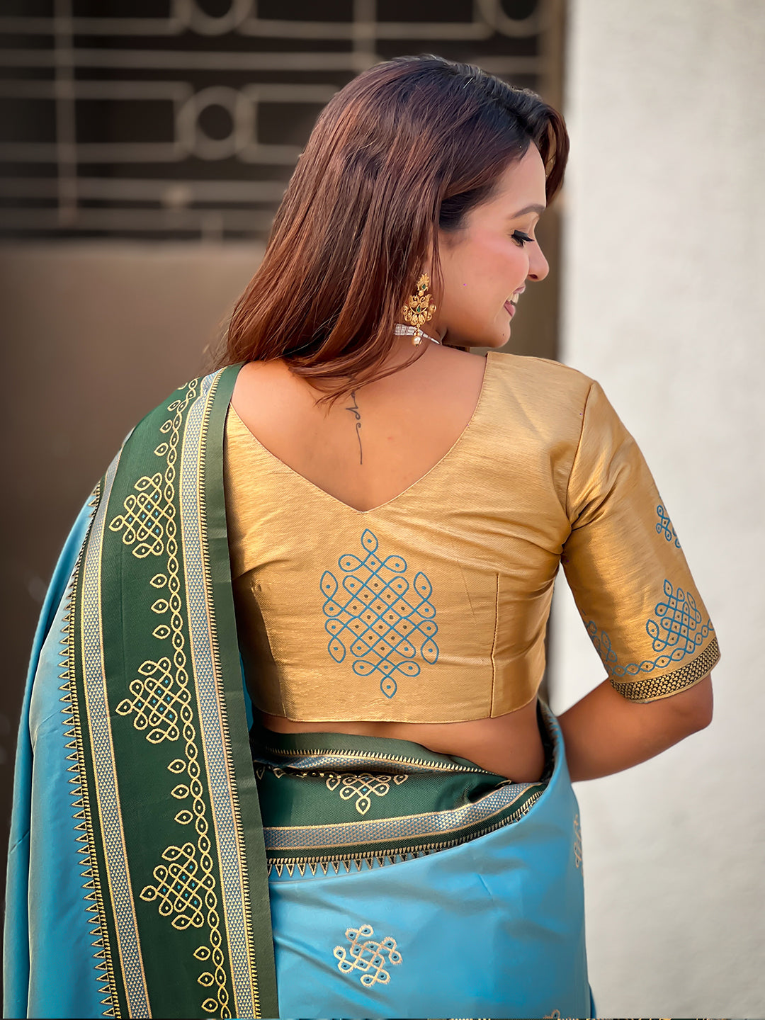 Sky Blue Soft Traditional Kolam Art Concept Zari Woven Silk Saree