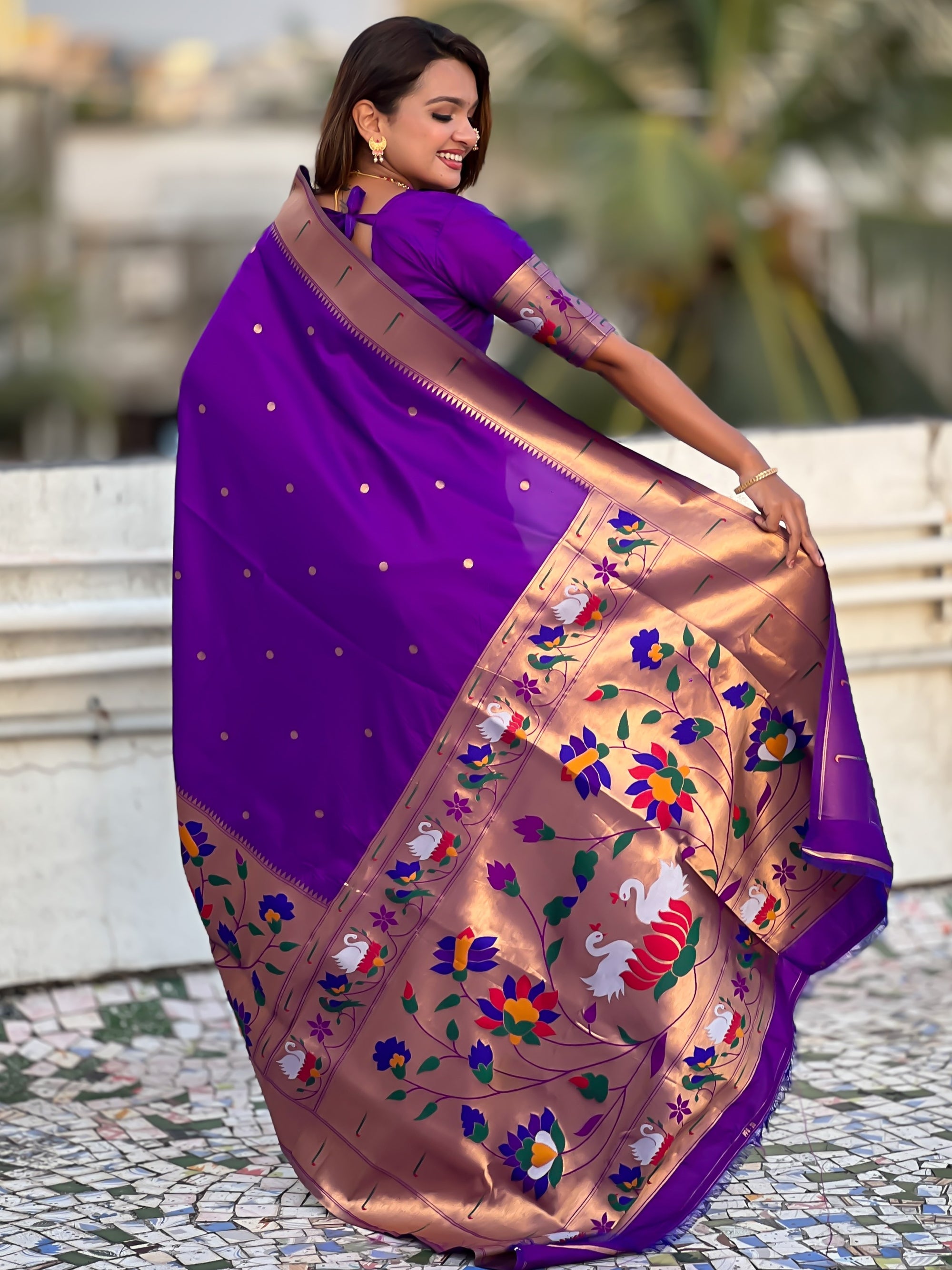 Purple Paithani Silk Saree with Zari Woven Big Border Concept