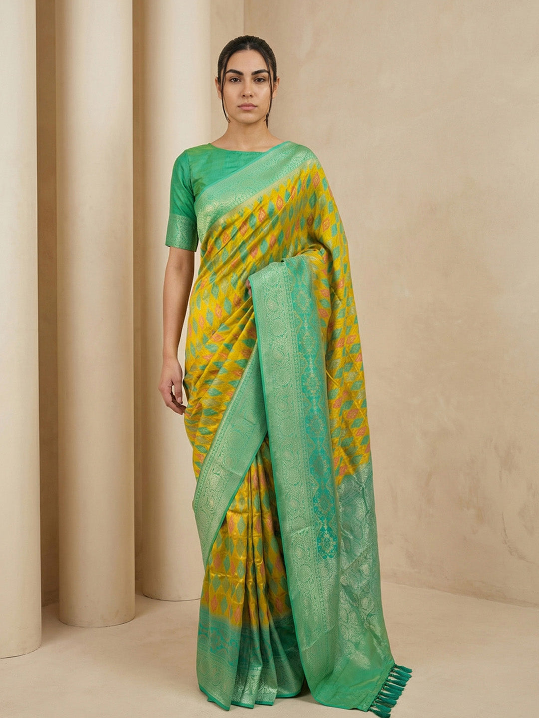 Mehendi Green Soft Ikkat Patola Silk Geometric Ikkat Weaves Saree