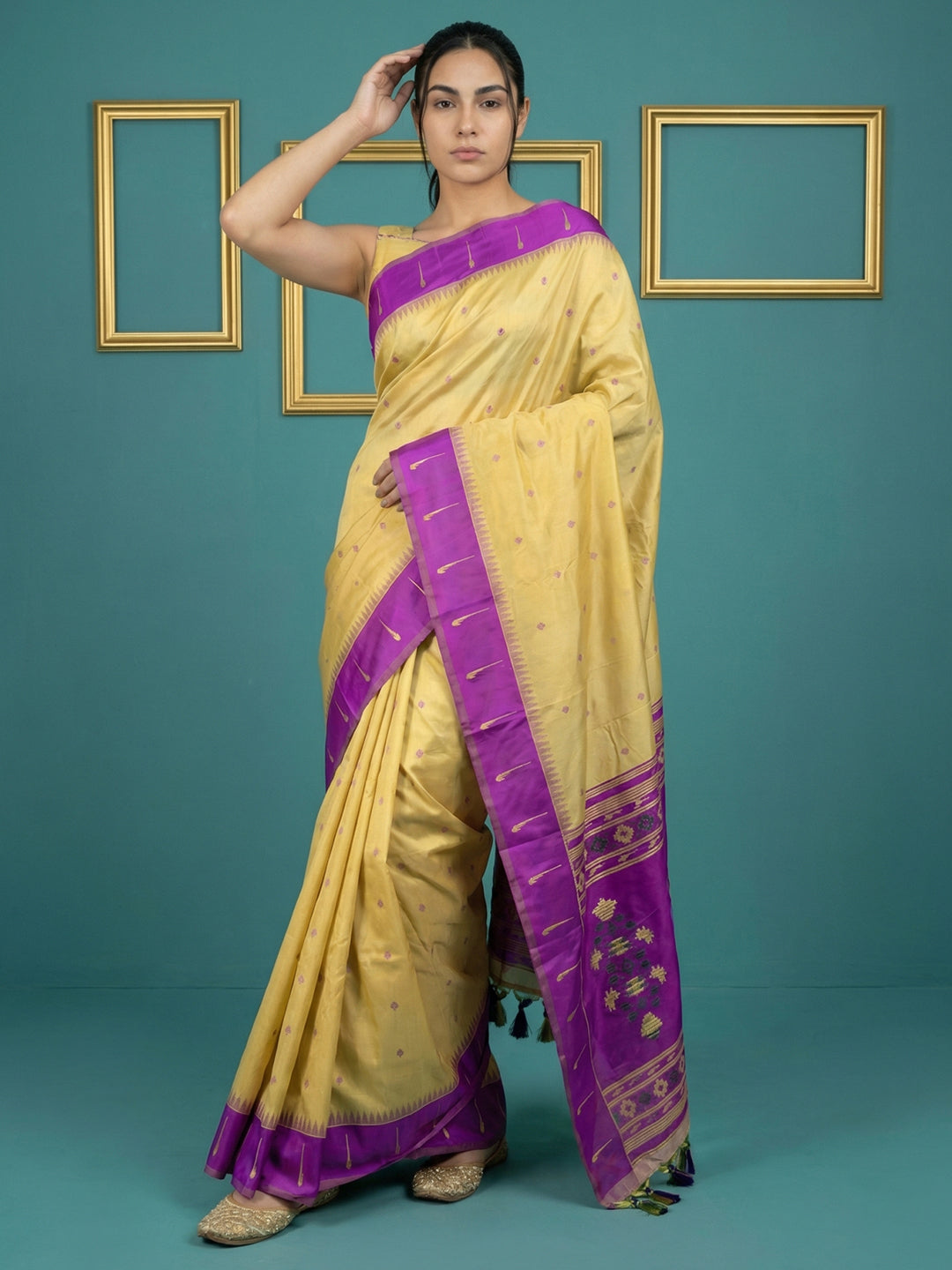 Cream &amp; Purple Handloom Traditional Yeola Paithani Silk Saree