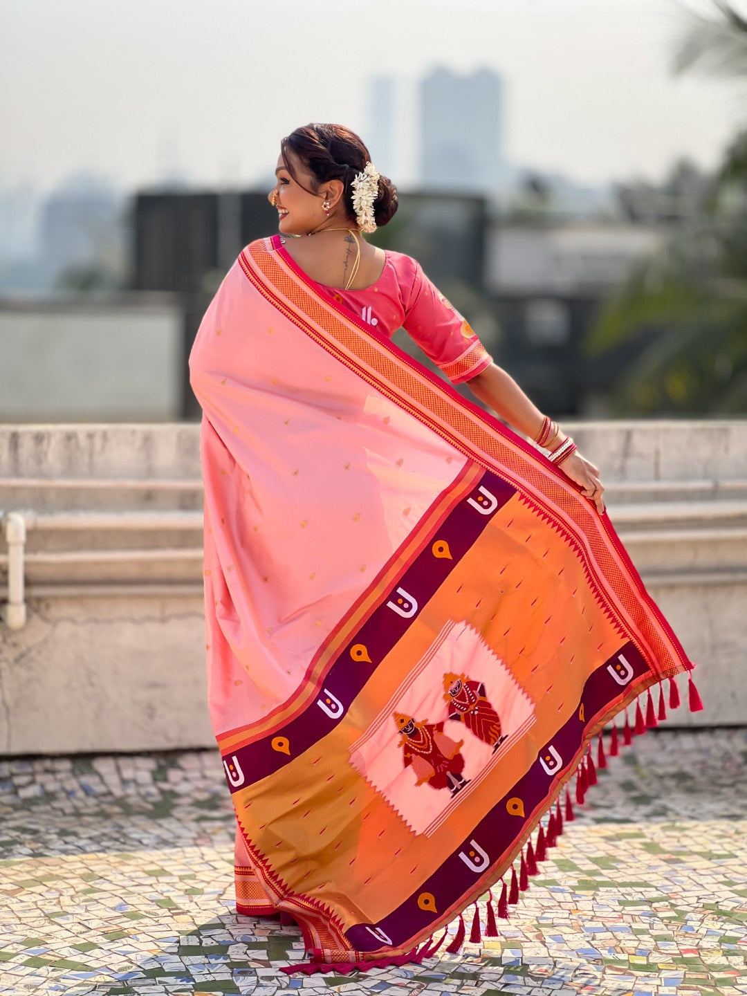 Light Pink Vitthal Rukmini Contrast Paithani Silk Zari Woven Saree