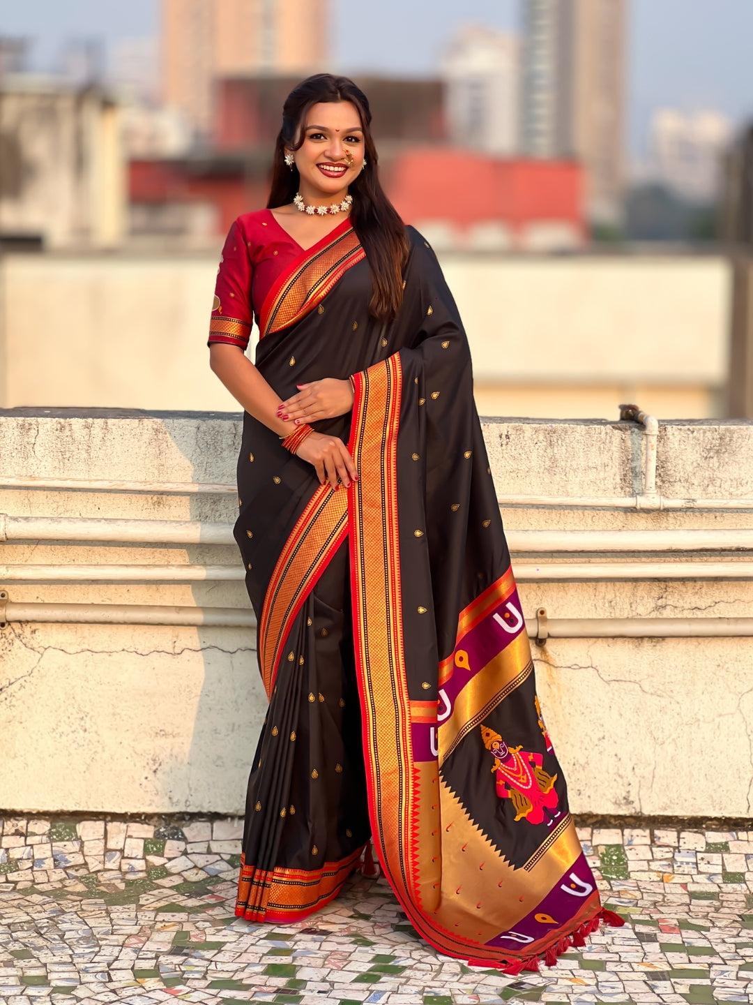 Black Vitthal Rukmini Contrast Paithani Silk Zari Woven Saree