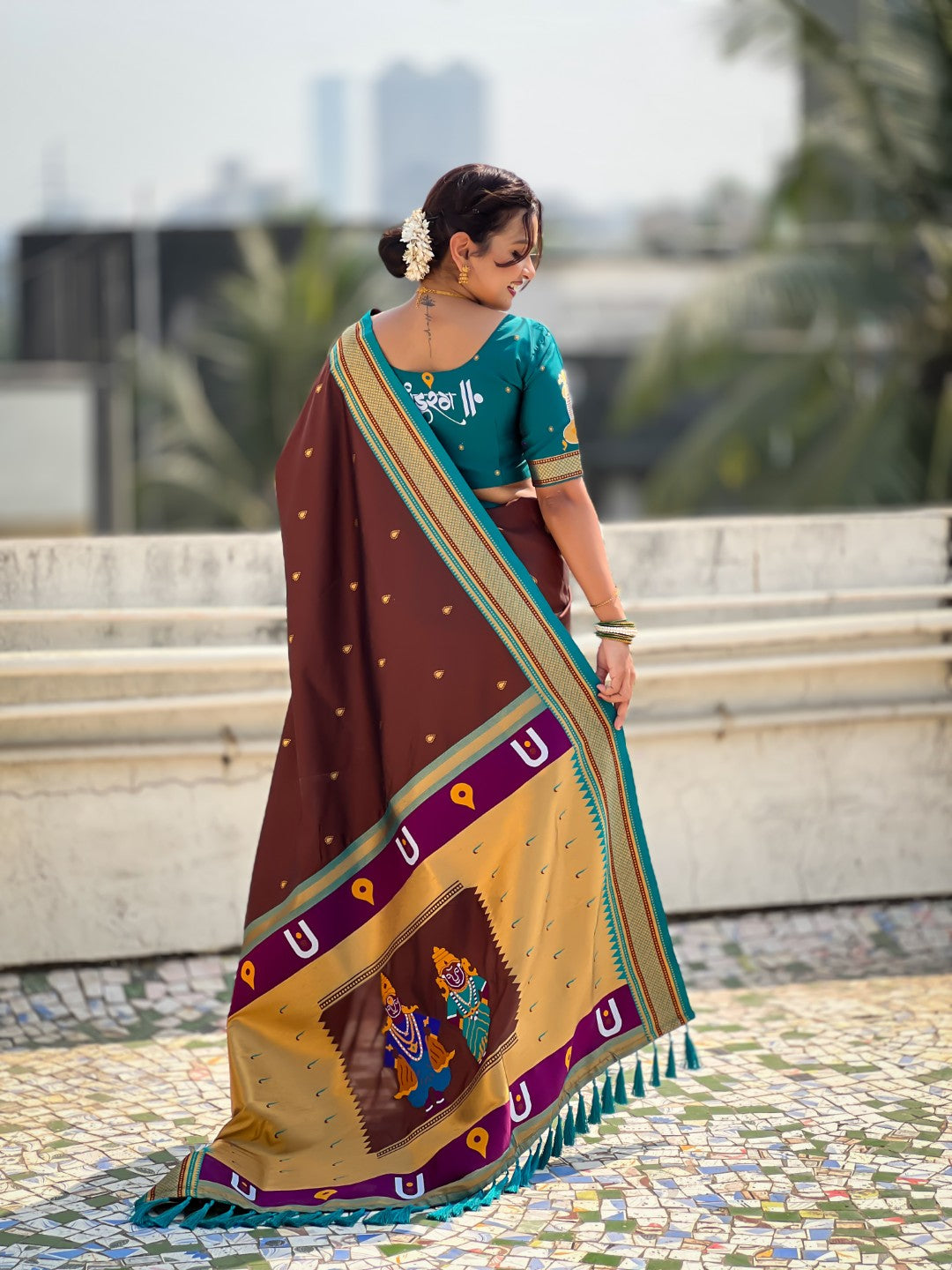 Coffee Vitthal Rukmini Contrast Paithani Silk Zari Woven Saree