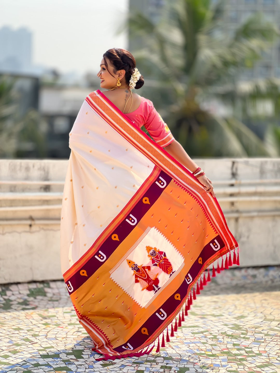 Cream Vitthal Rukmini Contrast Paithani Silk Zari Woven Saree