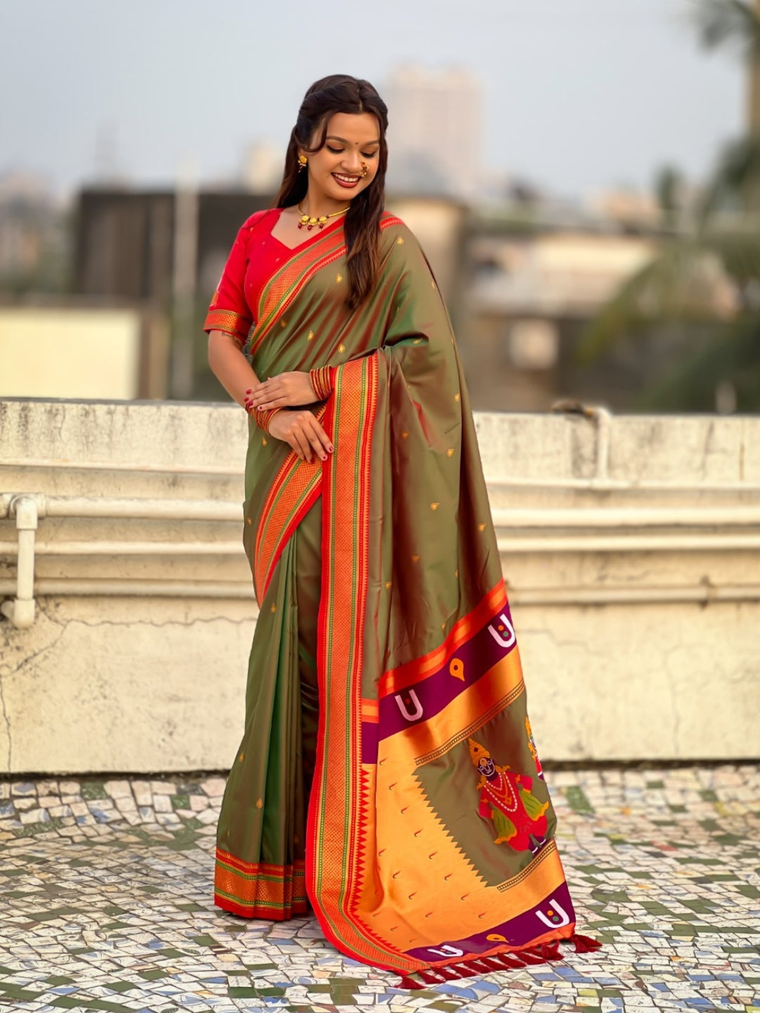 Mehendi Green(Red Tone) Vitthal Rukmini Contrast Paithani Silk Zari Woven Saree
