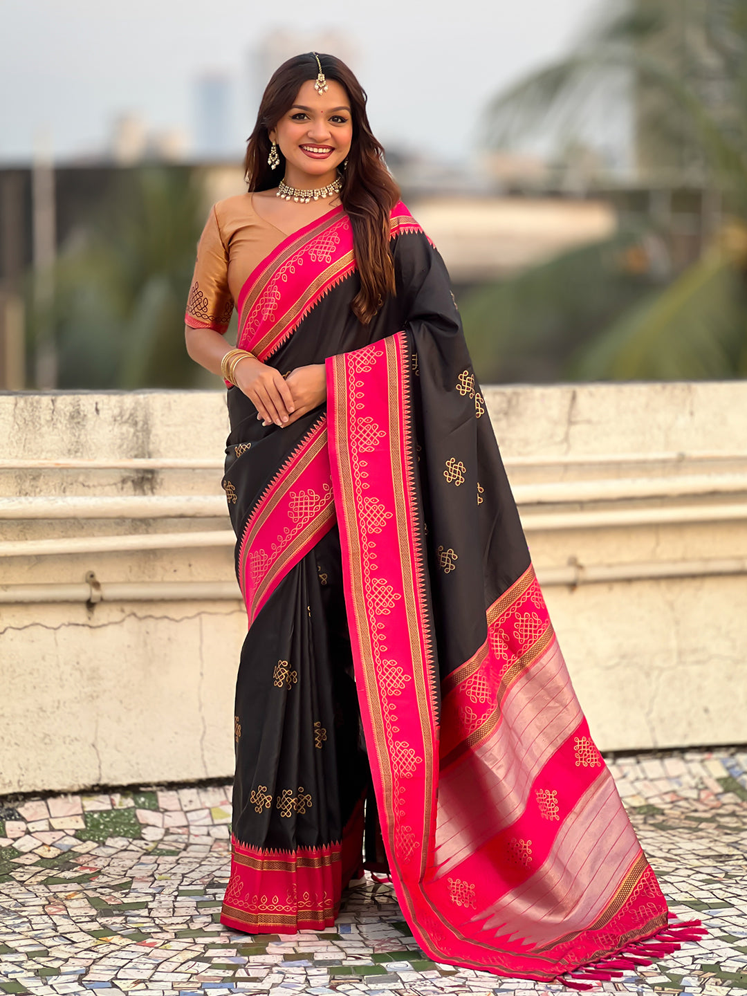 Black Soft Traditional Kolam Art Concept Zari Woven Silk Saree