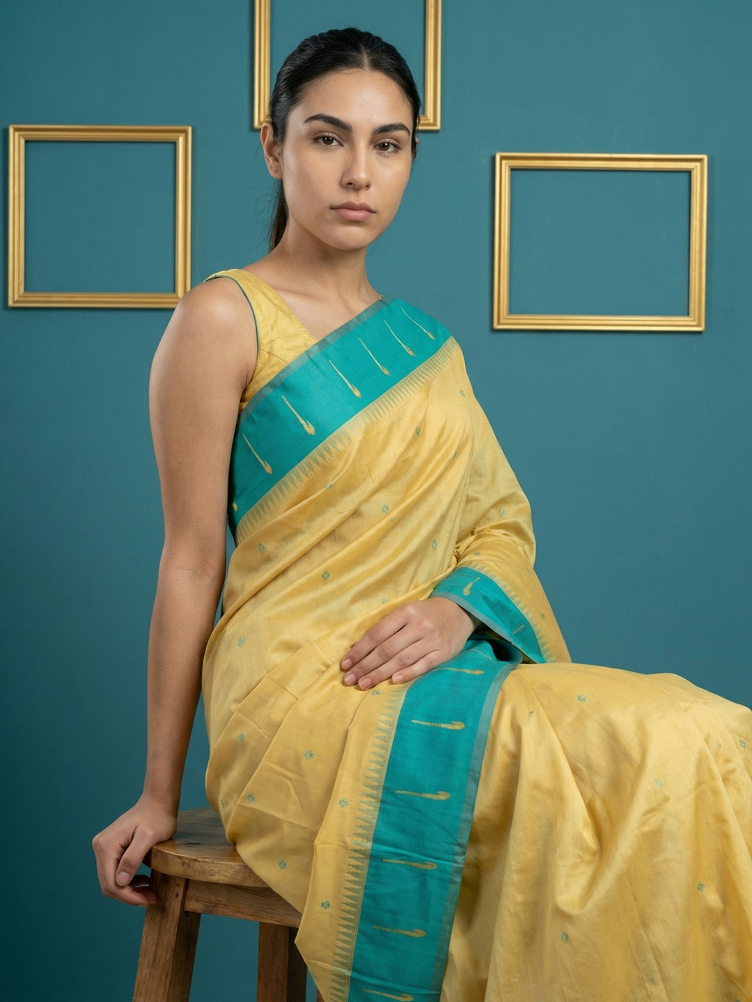 Cream &amp; Blue Handloom Traditional Yeola Paithani Silk Saree
