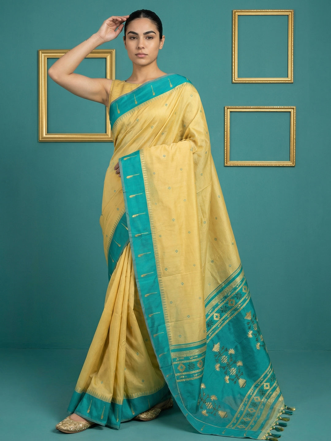 Cream &amp; Blue Handloom Traditional Yeola Paithani Silk Saree