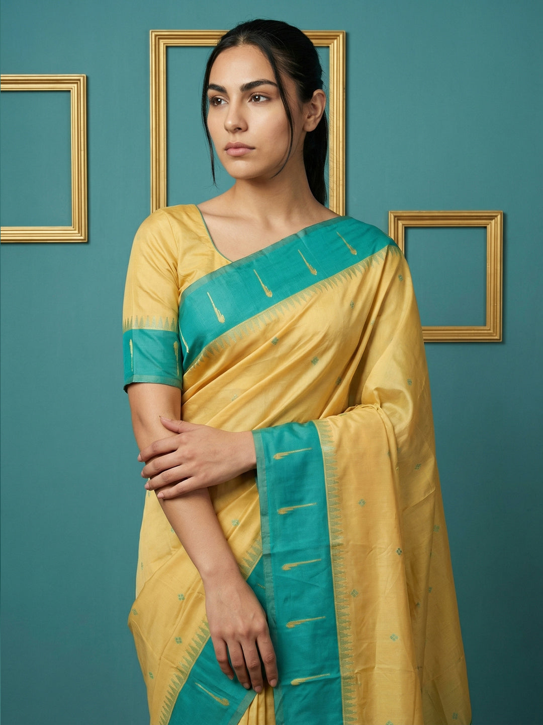 Cream &amp; Blue Handloom Traditional Yeola Paithani Silk Saree