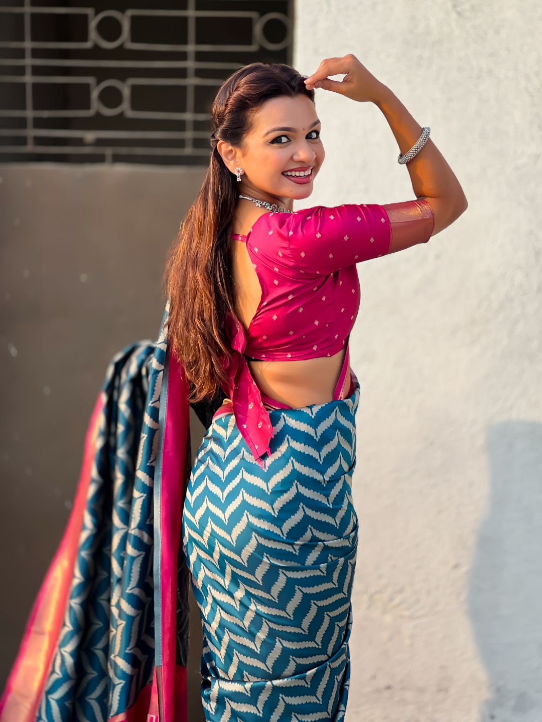 Dark Blue Soft Ikkat Leheriya Patola Silk Zari Woven Saree