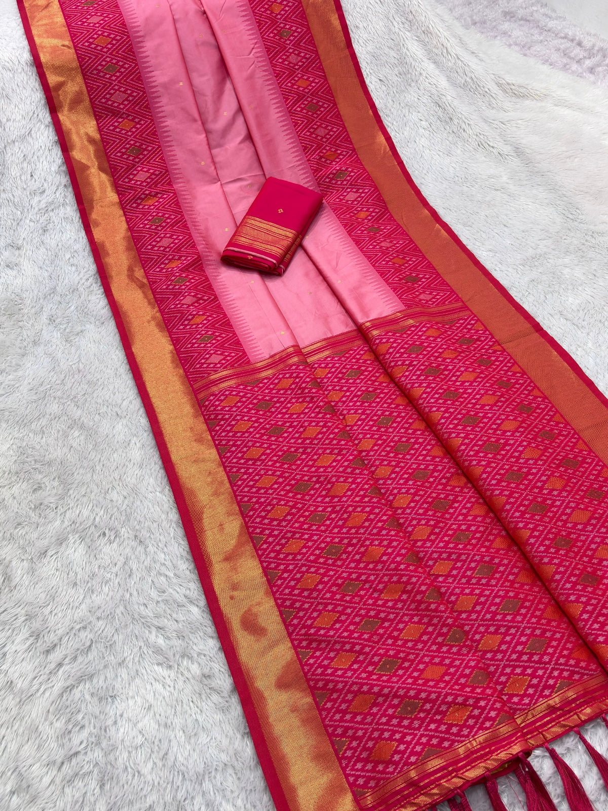 Baby Pink Soft Ikkat Pochampally Patola Silk Zari Woven Saree