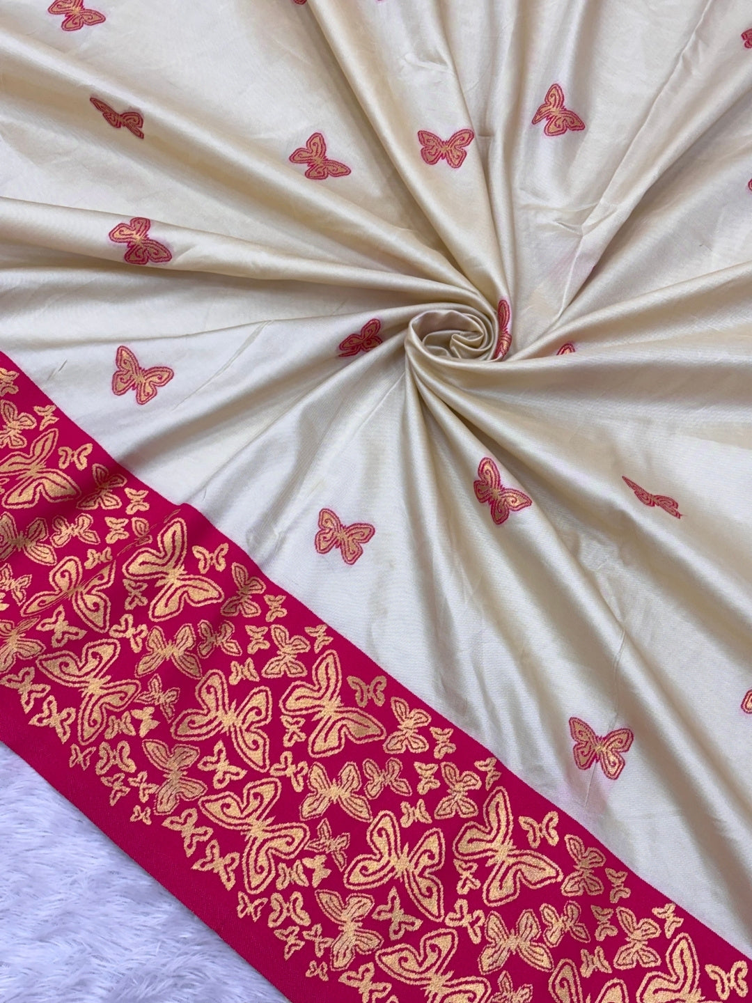 Cream Soft Silk Zari Woven Saree with Butterfly Concept Saree