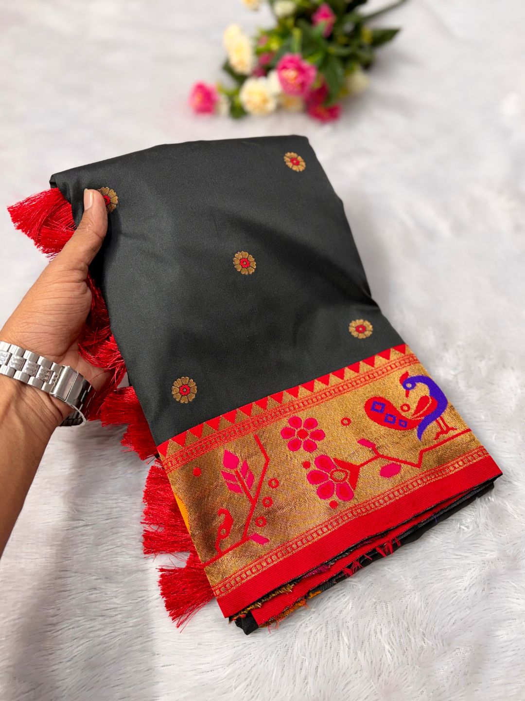 Black Traditional Yeola Paithani Silk Zari Woven Saree