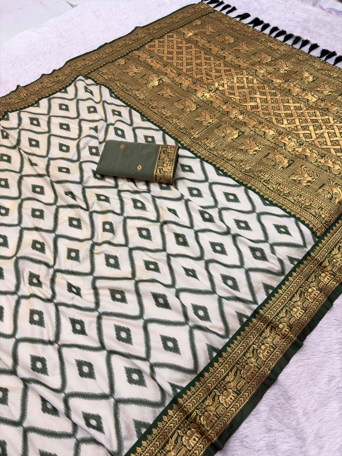 Bottle Green Soft Ikkat Leheriya Pochampally Silk Saree