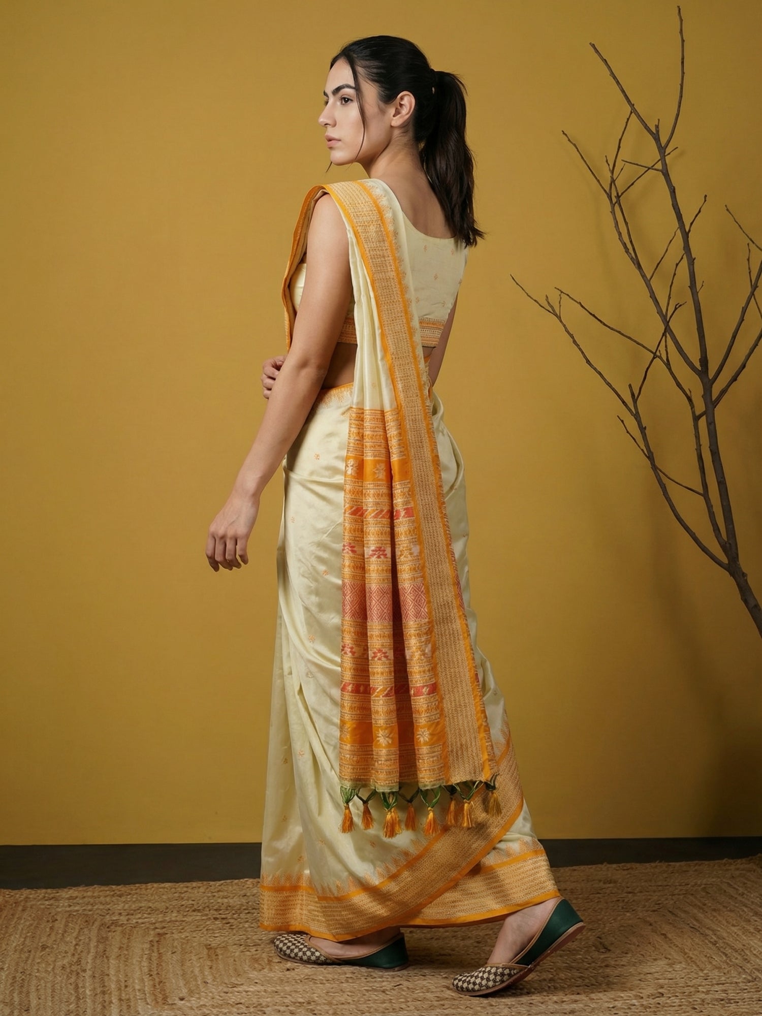Cream &amp; Yellow Soft Handloom with detailed Motifs Silk Saree