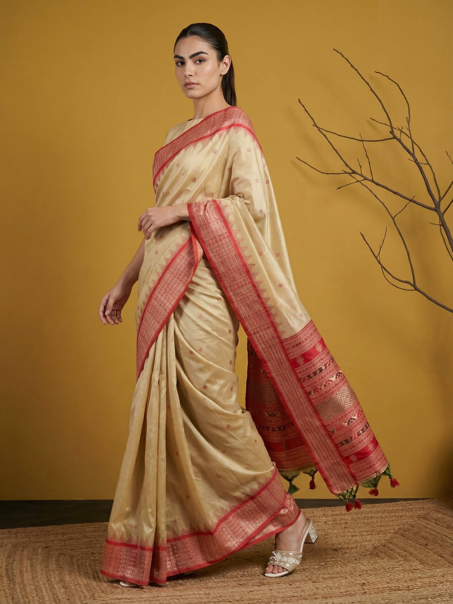 Cream &amp; Red Soft Handloom with detailed Motifs Silk Saree