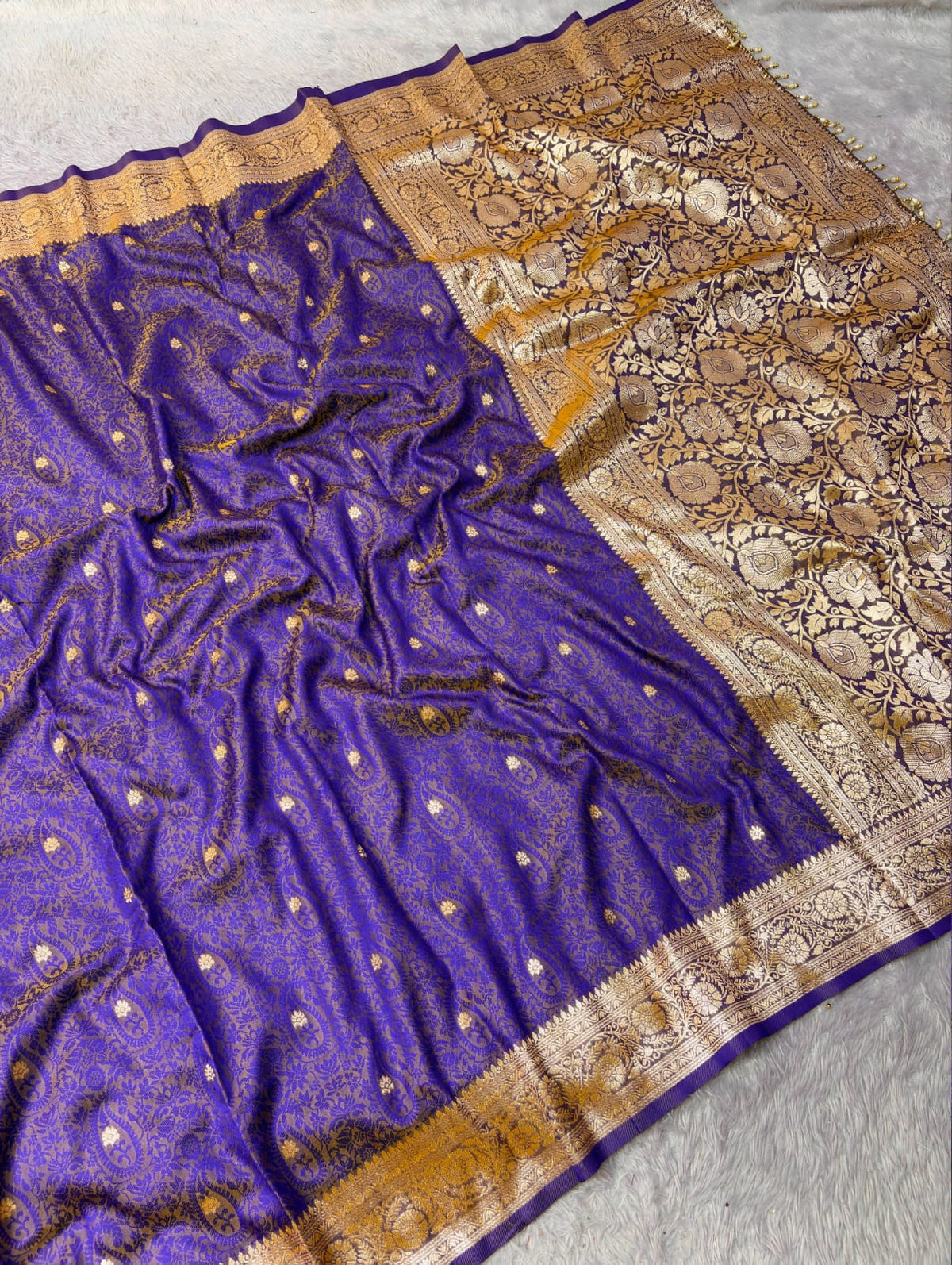 Violet Premium Banarasi Silk Zari Woven Saree