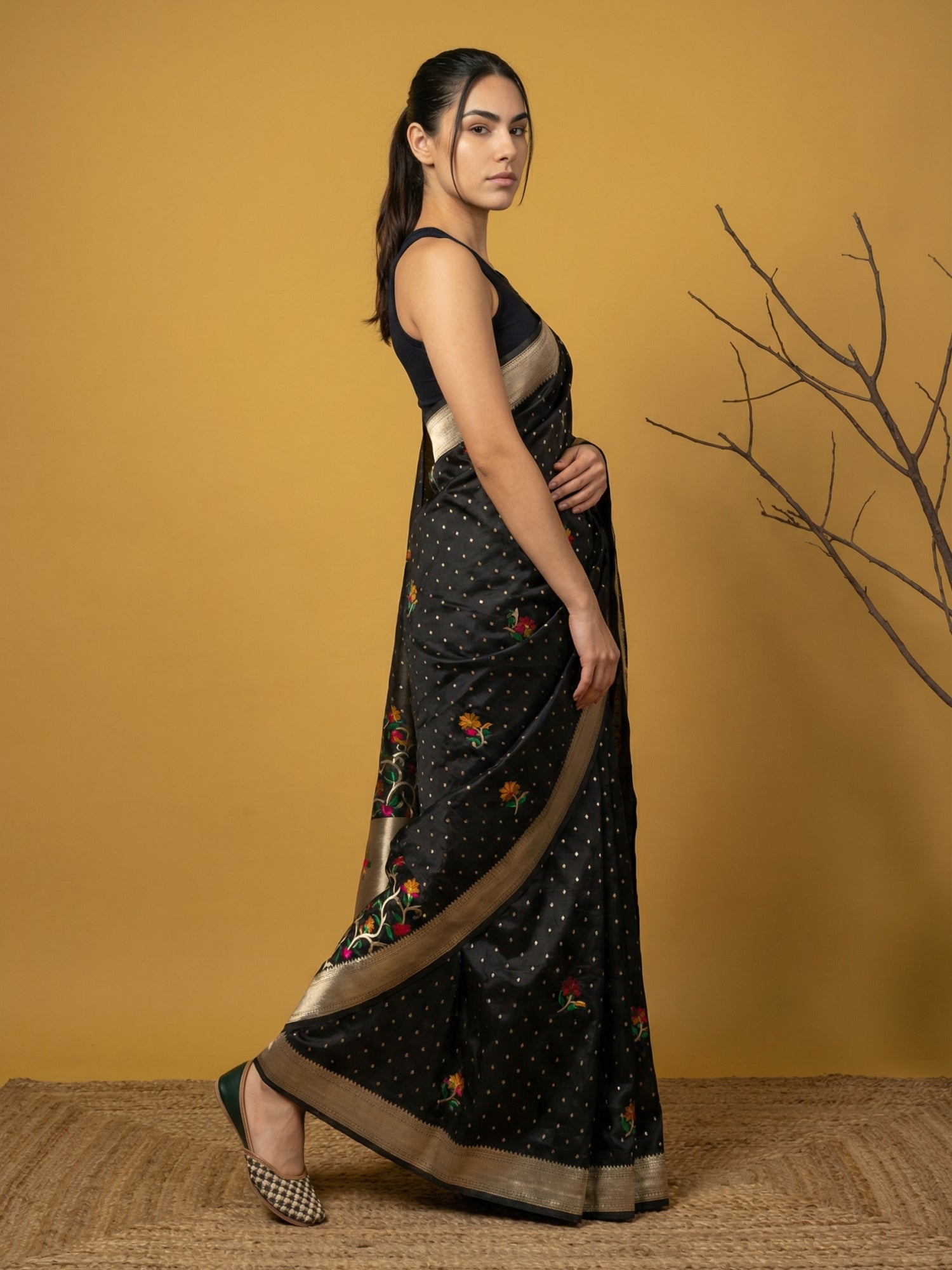 Black Organza Silk Jamdani Pattern Zari Woven Saree