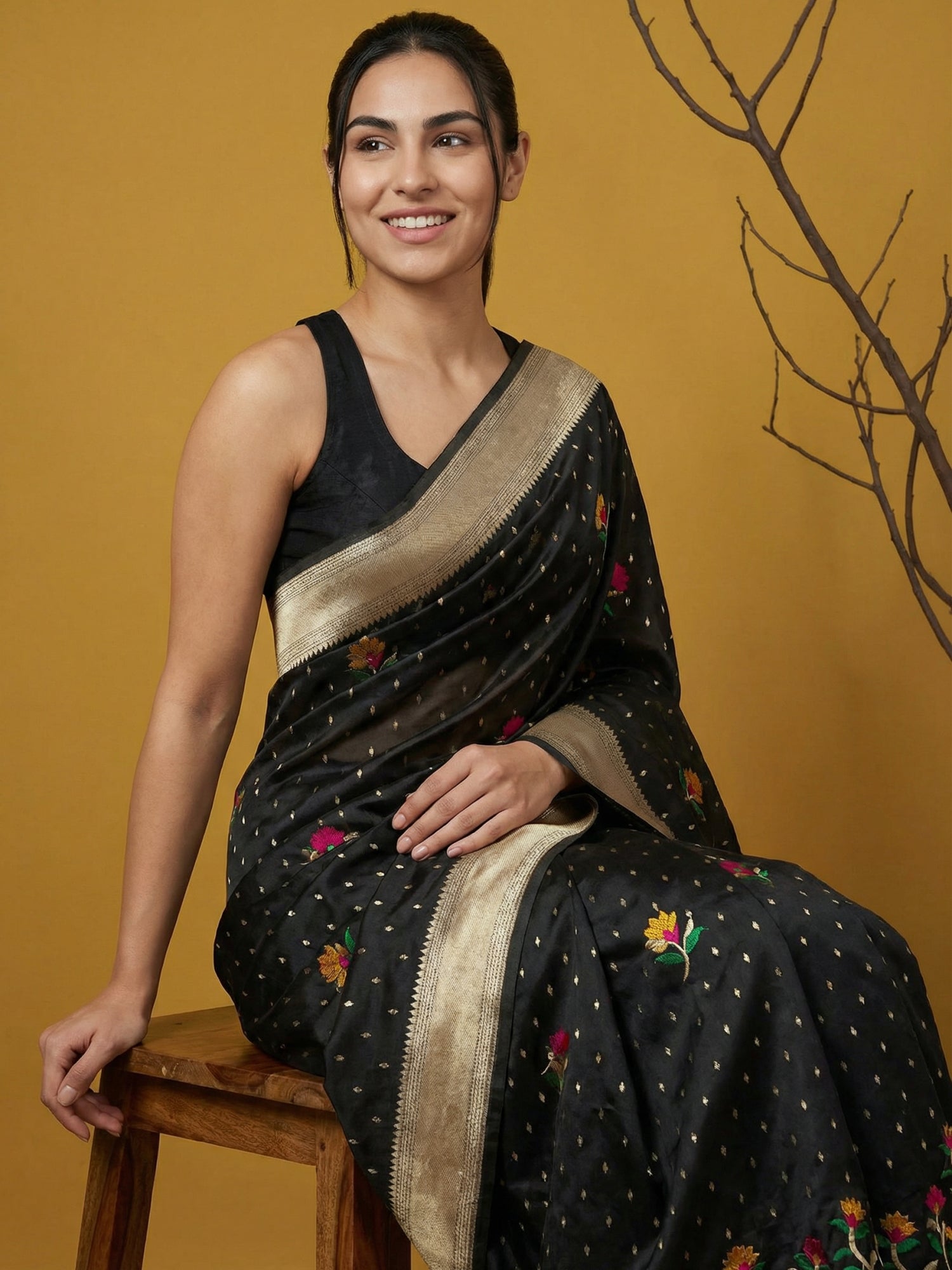 Black Organza Silk Jamdani Pattern Zari Woven Saree