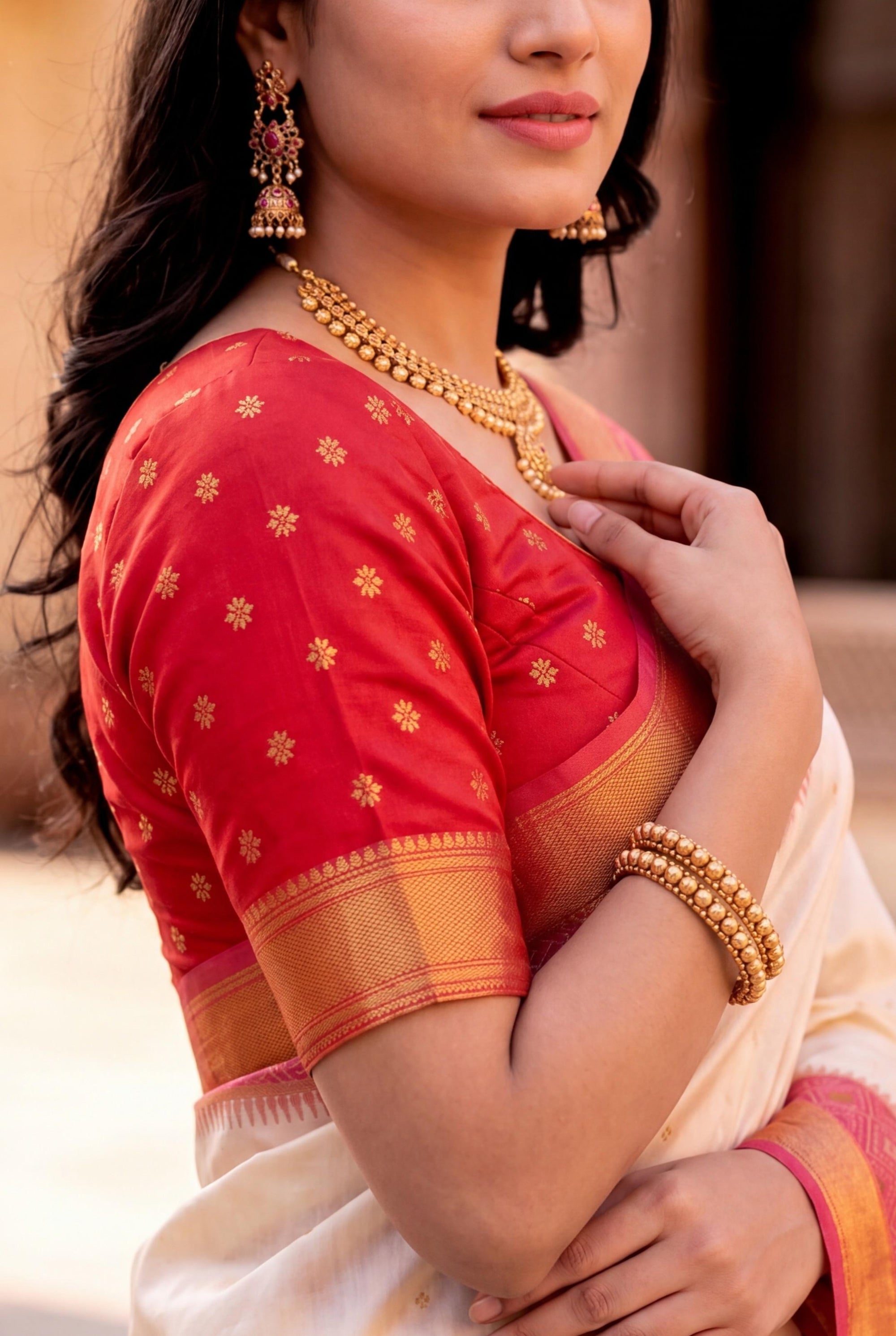 Cream Soft Ikkat Pochampally Patola Silk Zari Woven Saree