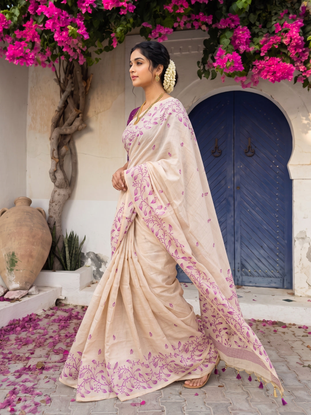Magenta Premium Soft Matka Cotton with Jamdani Concept Saree