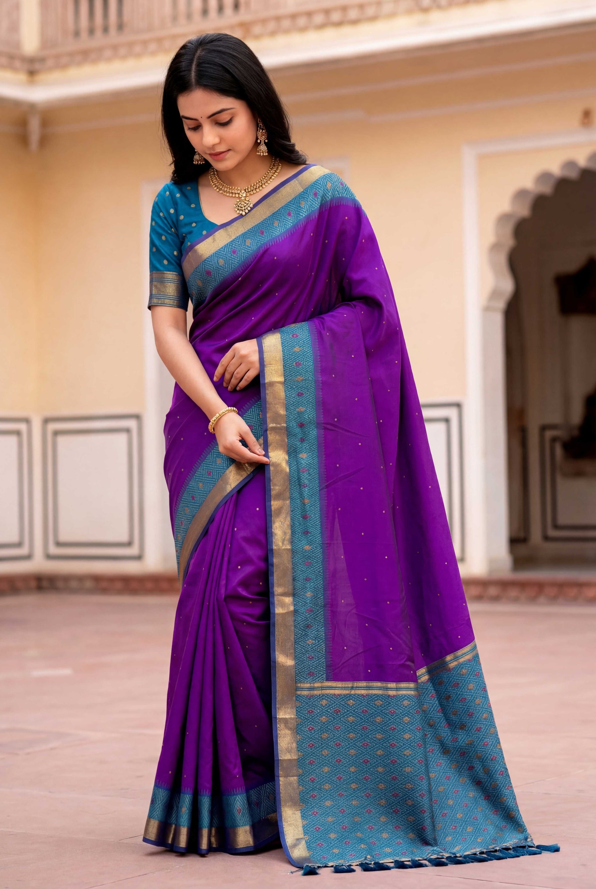 Purple Soft Ikkat Pochampally Patola Silk Zari Woven Saree