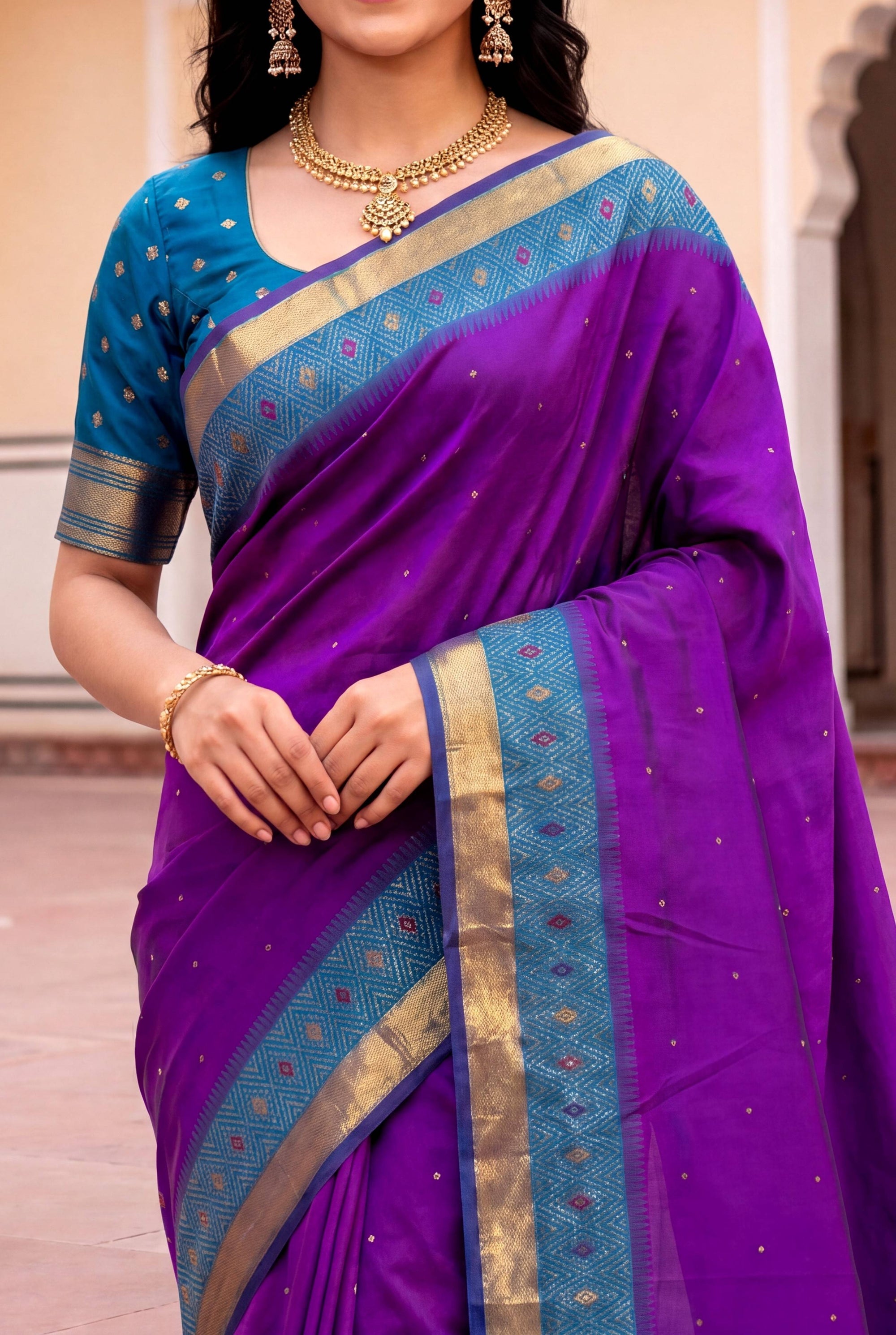 Purple Soft Ikkat Pochampally Patola Silk Zari Woven Saree